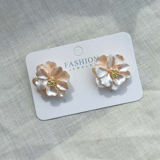 Folded Petal Flower Stud Earrings