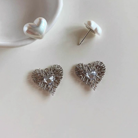 White Pearl Heart Shape Earring