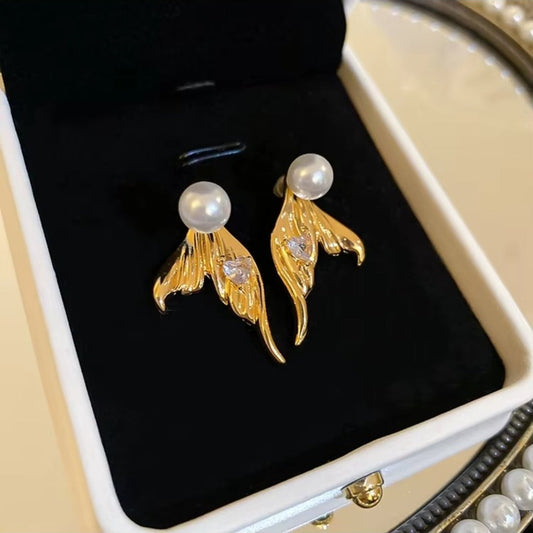 Fishtail Pearl Earrings