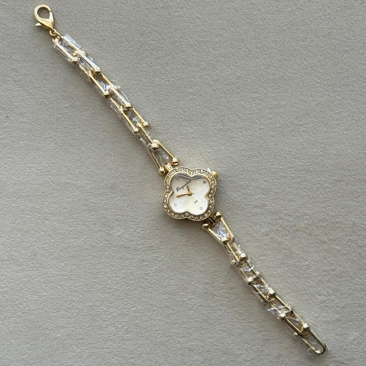 Aveline Adjustable Watch