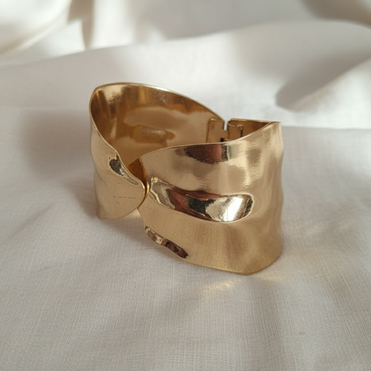 VeroShine Everyday Cuff