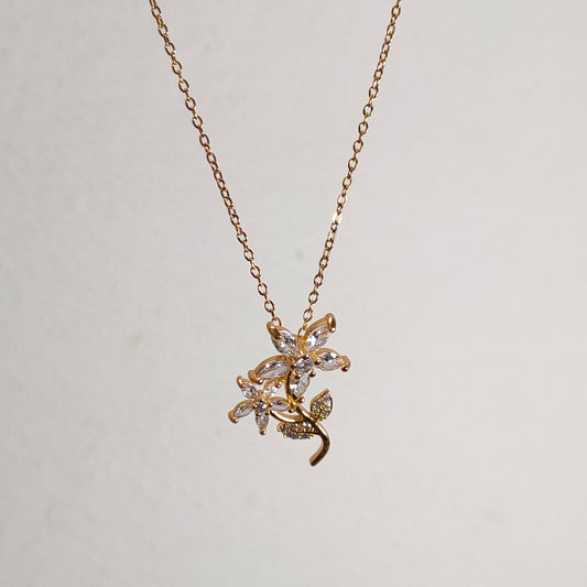Floral Pendant Necklace