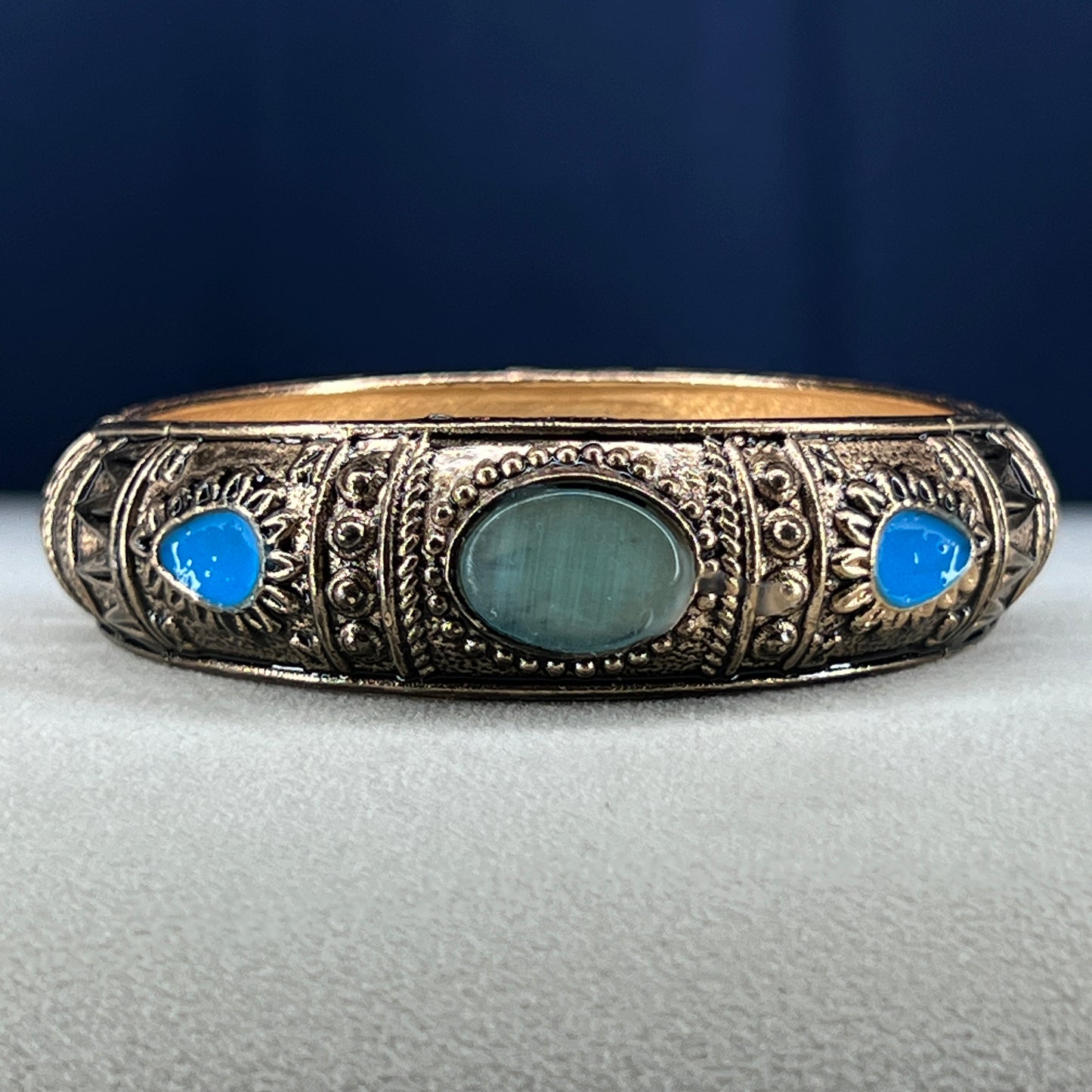 Manjari Meenakari Kada