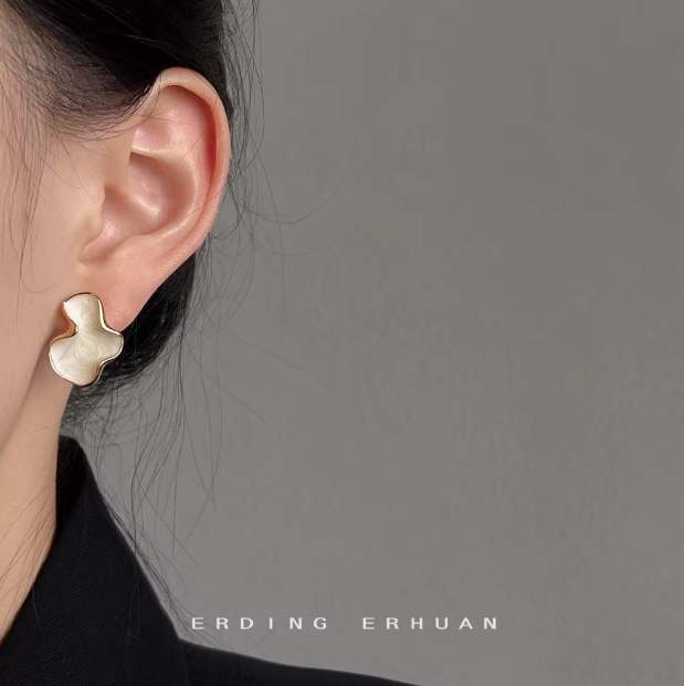 White Cloud Stud Earring