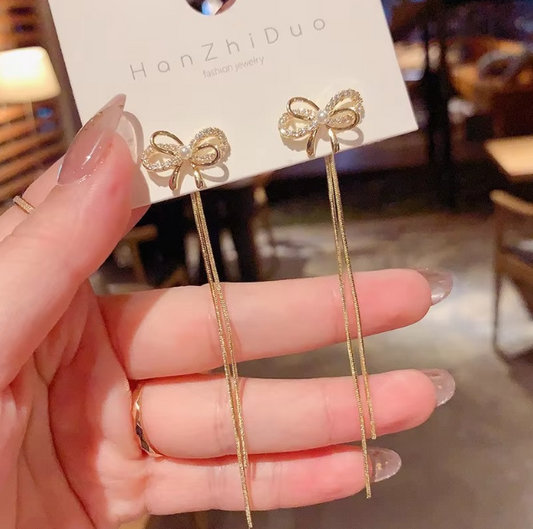 Bow Dangling Earring