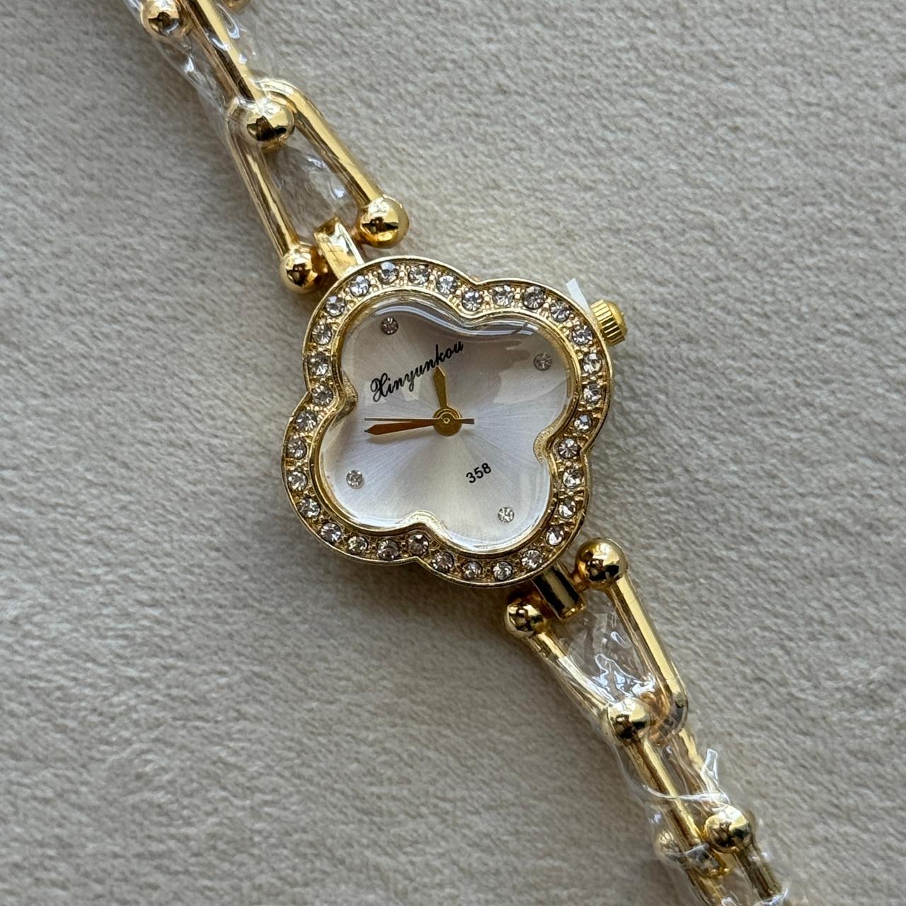 Aveline Adjustable Watch